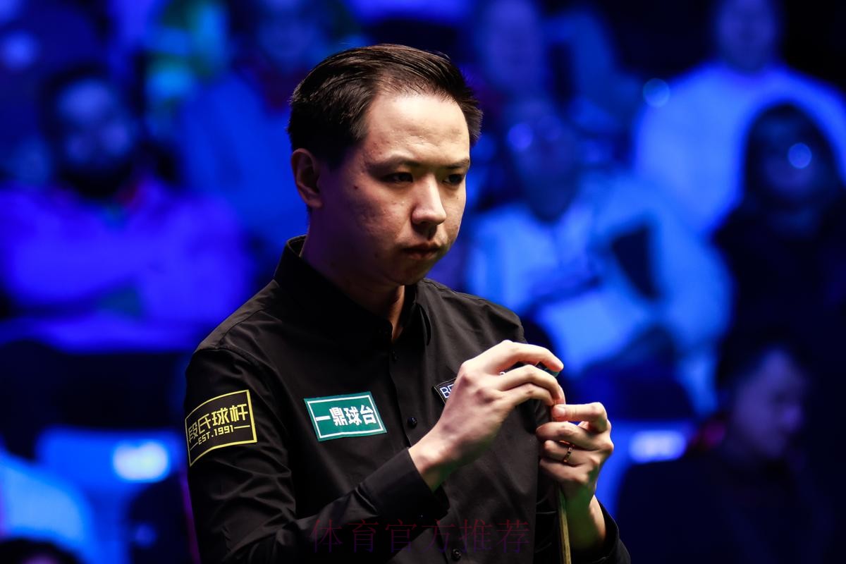 中国军团冲击大师赛第三冠!墨菲赞吴宜泽很冷静,肖国栋状态爆棚 中国军团冲击大师赛第三冠!墨菲赞吴宜泽很冷静,肖国栋状态爆棚